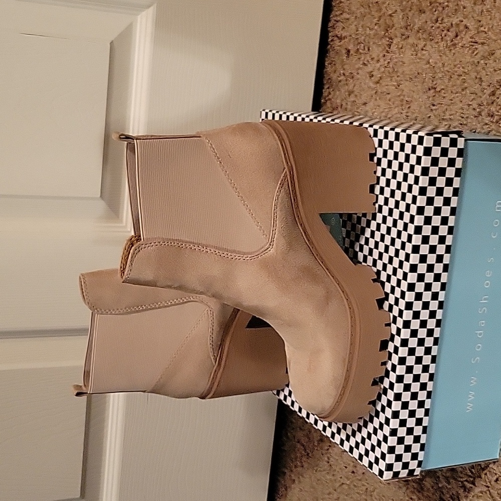 Soda Ivy Bootie